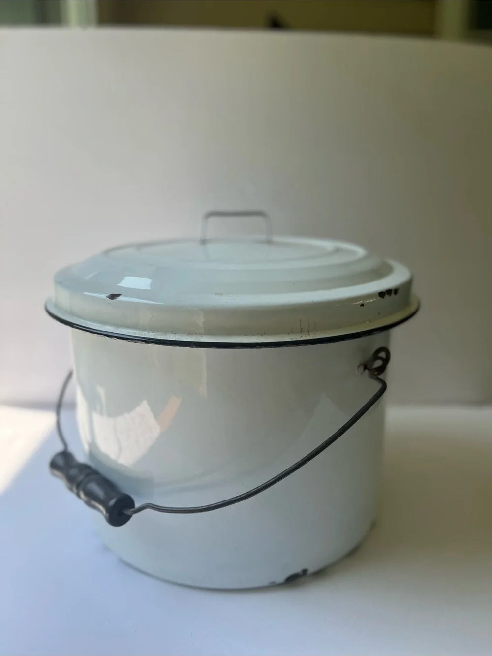 Vintage White Enamelware Bucket with Lid - Farmhouse Decor - Industrial Style